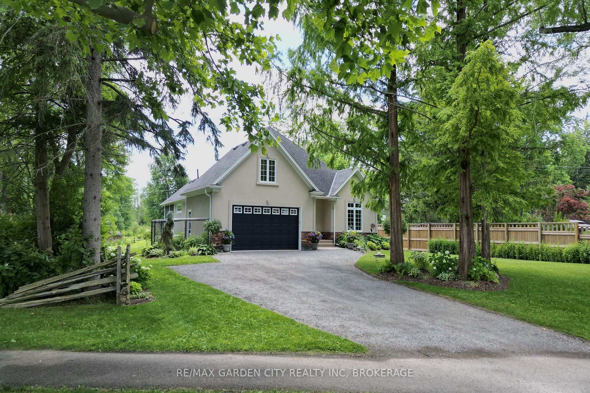 3089 Niagara River Parkway, Fort Erie — photo 2 of 5