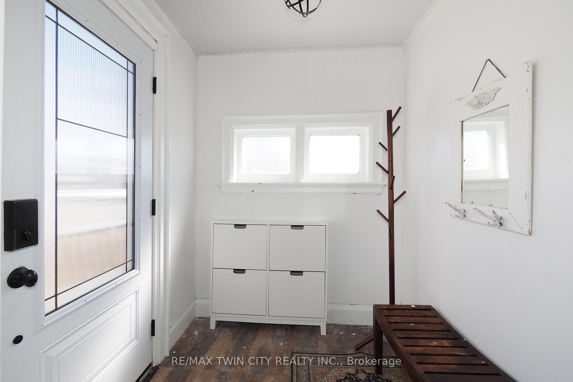 19 Paisley Heights, Cambridge — photo 4 of 5