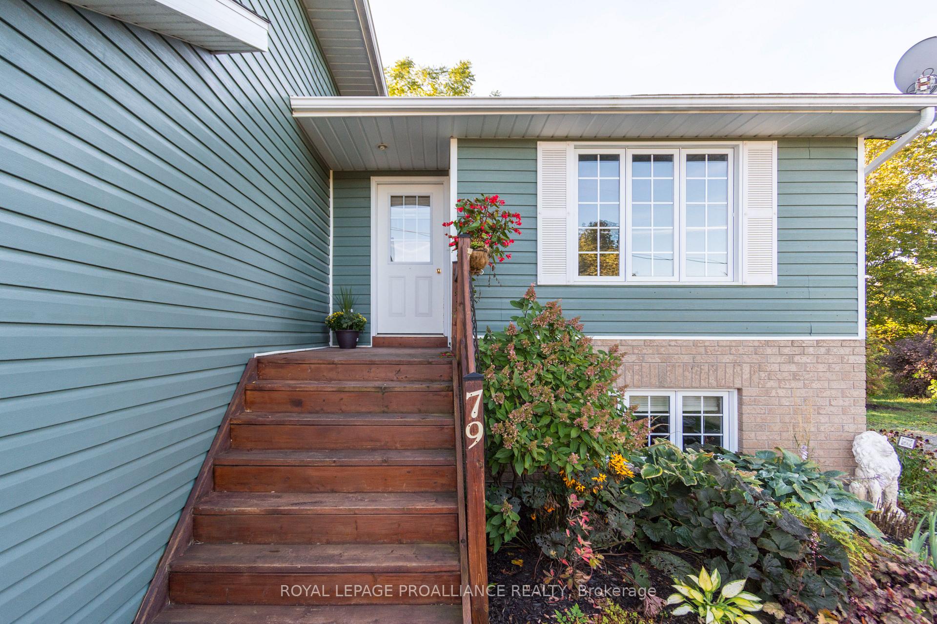 79 Duncan Street, Madoc — photo 3 of 5