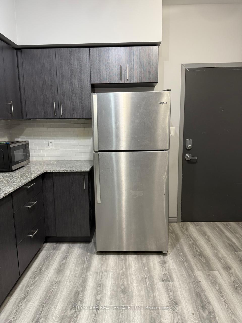 275 Larch Street G114, Waterloo — photo 4 of 5