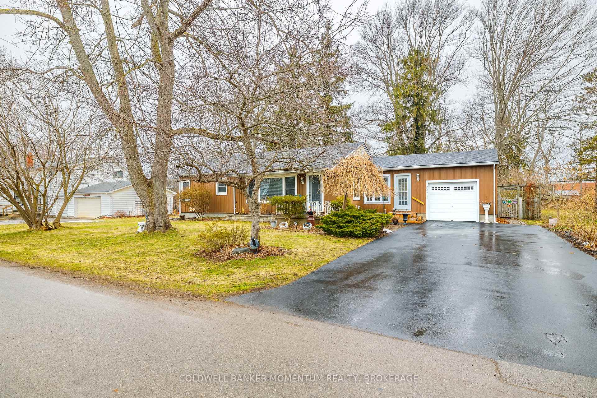3660 Hazel Street, Fort Erie — photo 2 of 5
