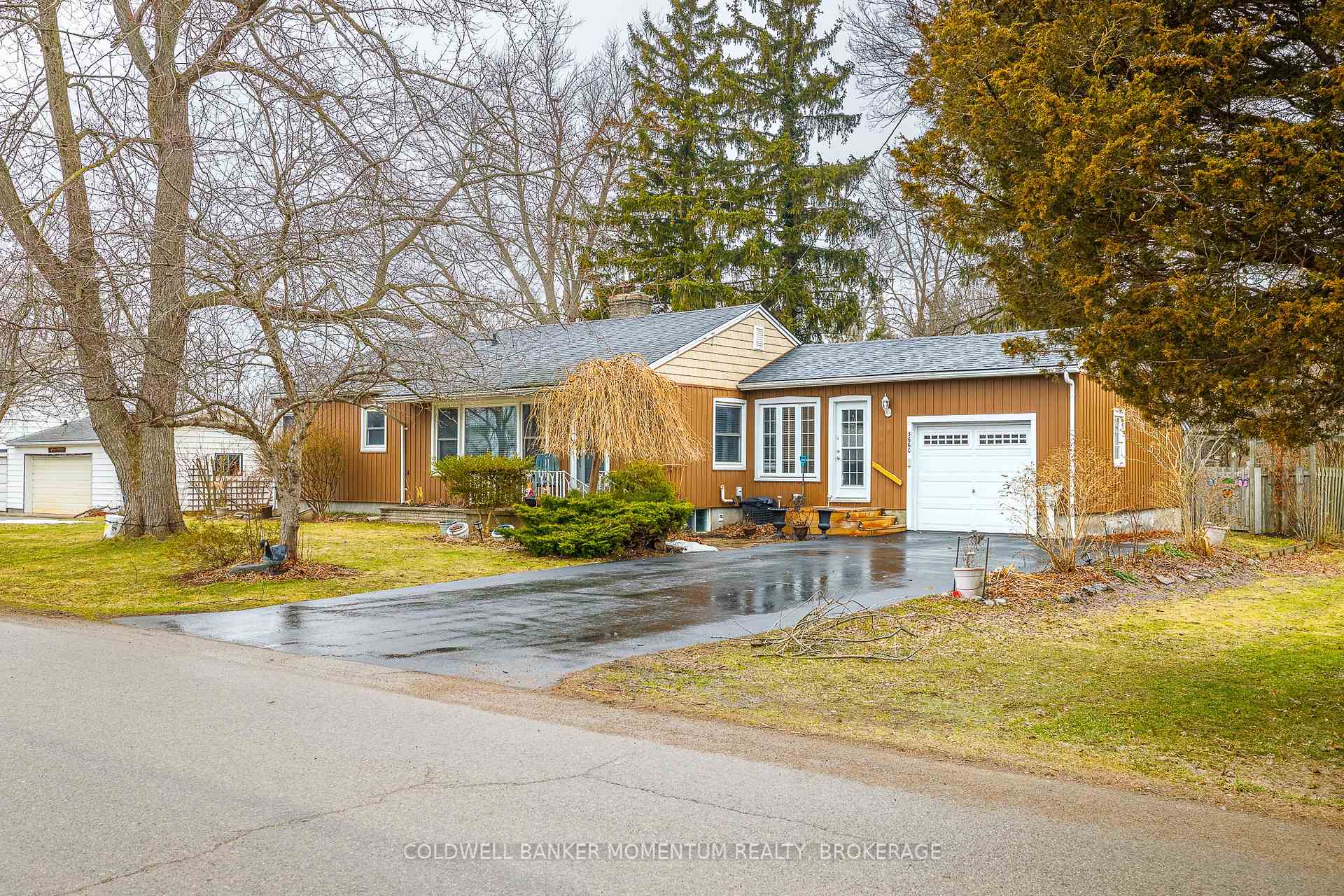 3660 Hazel Street, Fort Erie — photo 3 of 5
