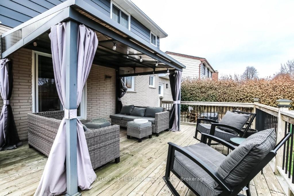 1 Massey Drive, St. Thomas — photo 4 of 5