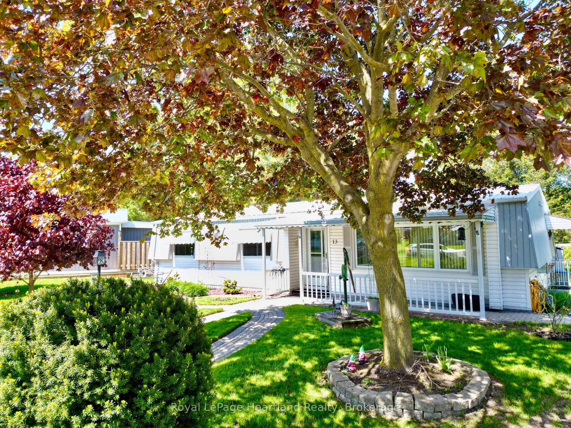 13 Cypress Point Crescent, South Huron — photo 2 of 5