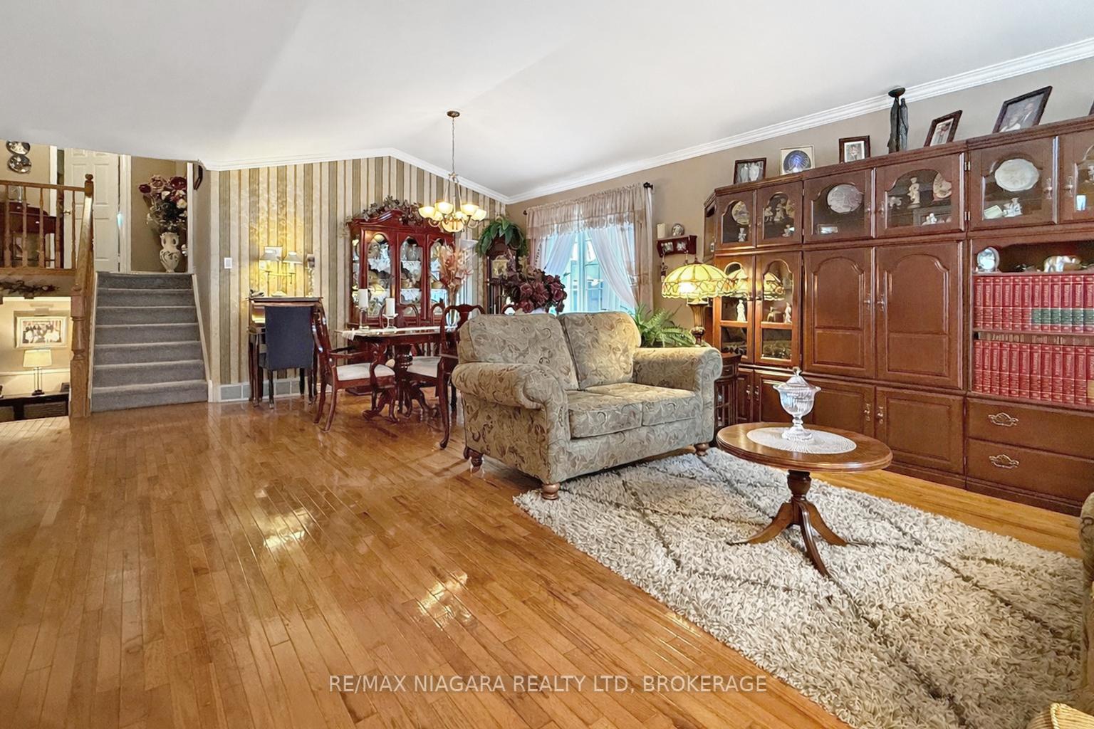 629 Daytona Drive, Fort Erie — photo 3 of 5