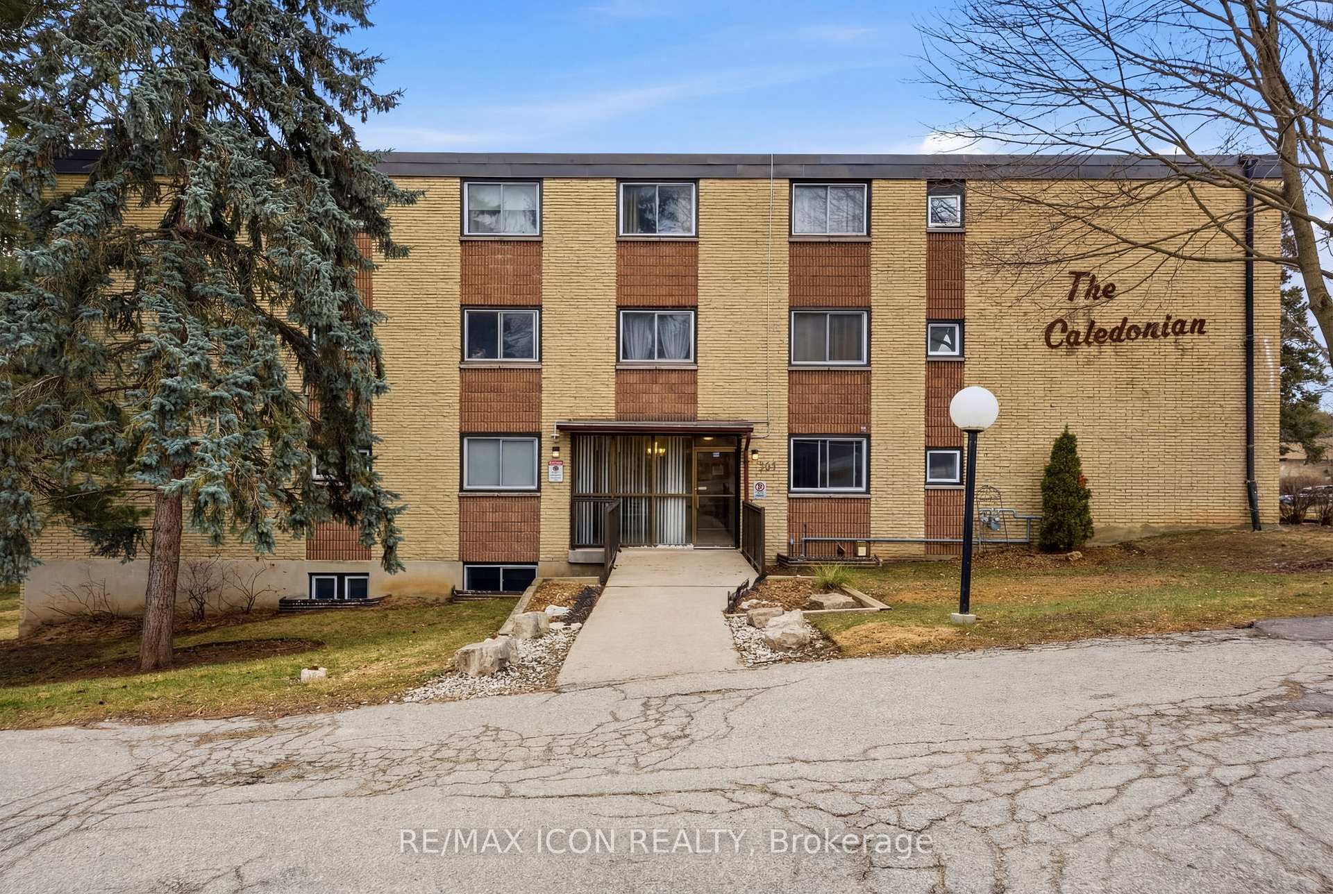 944 Caledonian View 206, Cambridge, ON N3H 1A5 — Cambridge, Ontario
