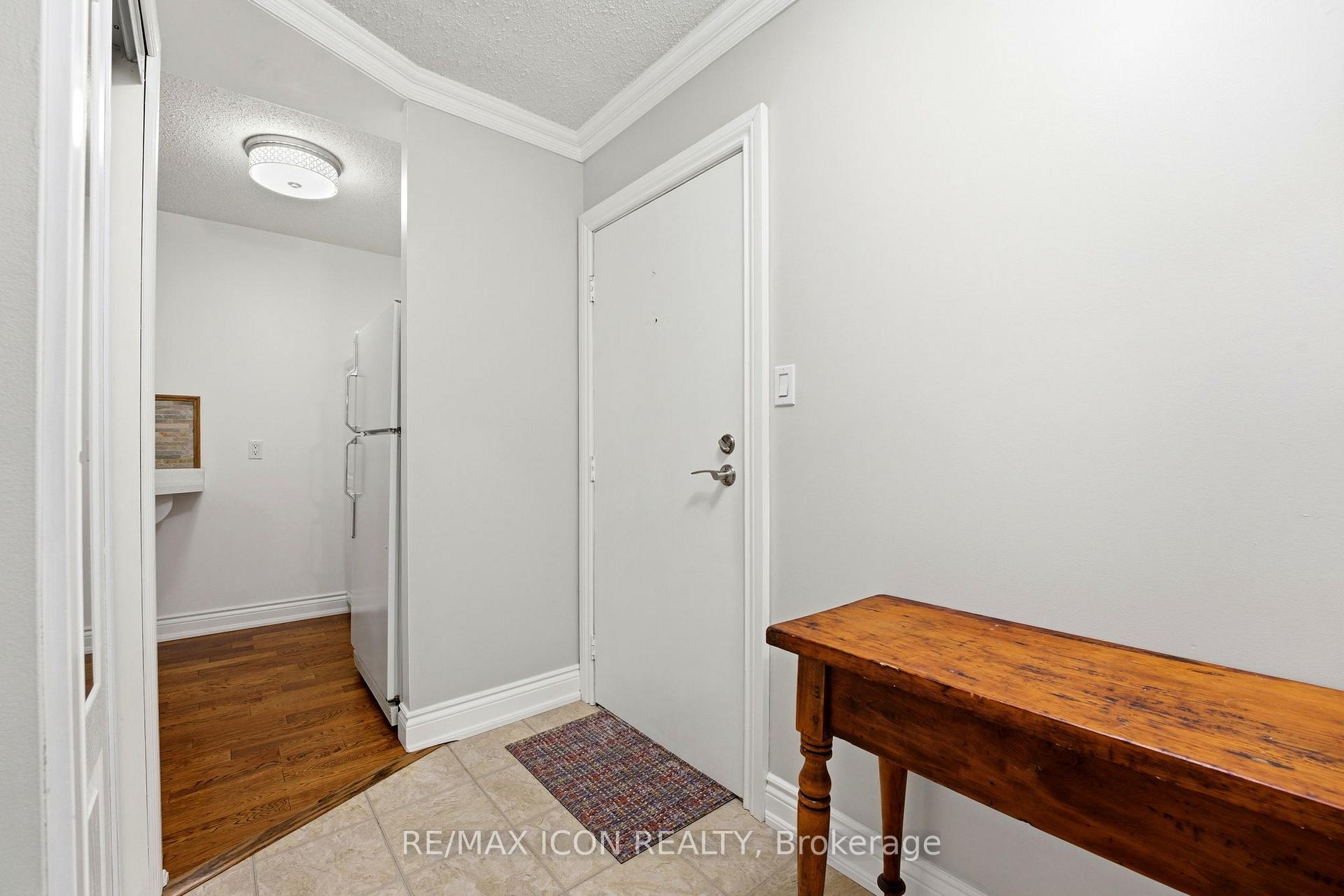 944 Caledonian View 206, Cambridge — photo 3 of 5
