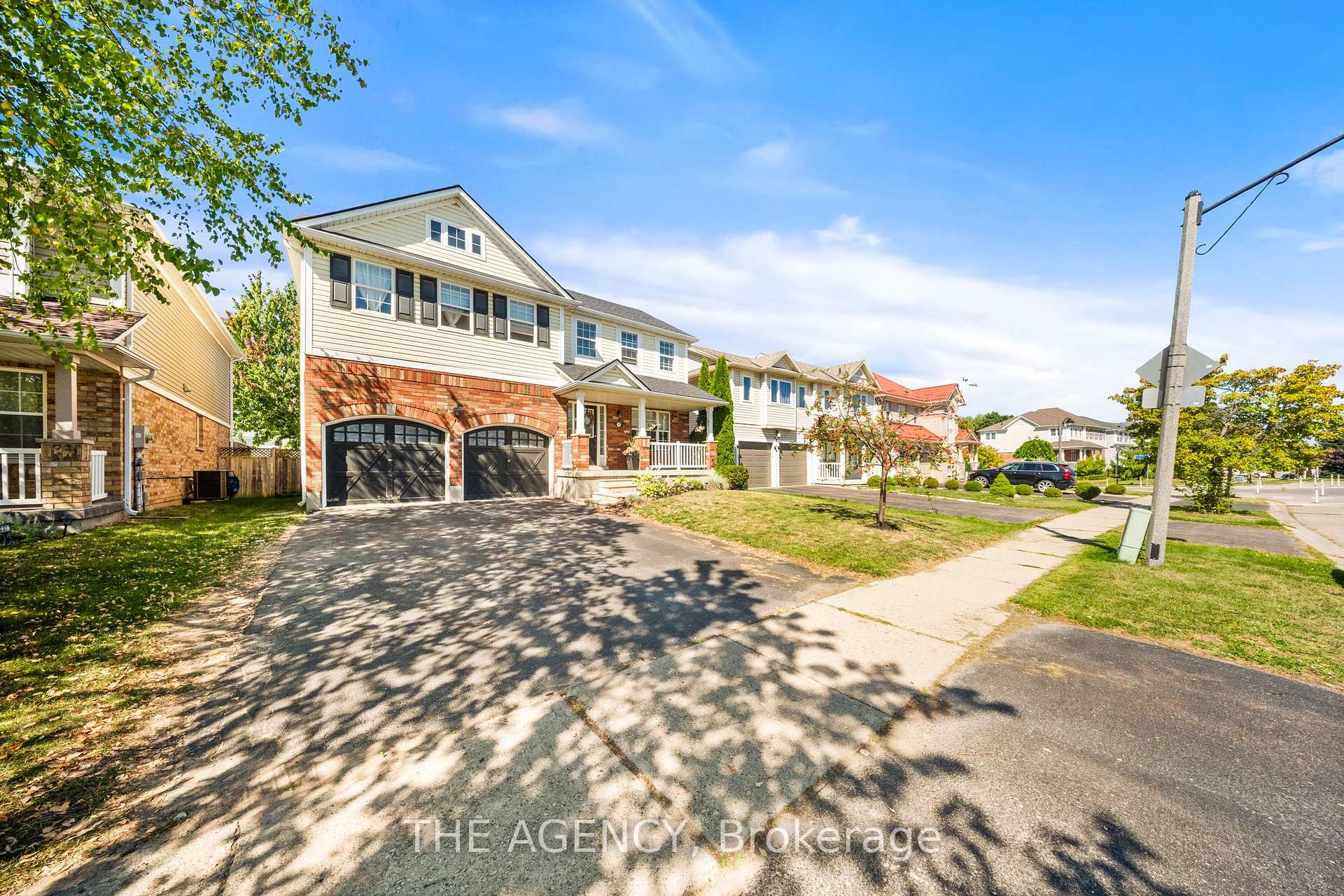 132 Blackburn Drive, Brantford, ON N3T 6S2