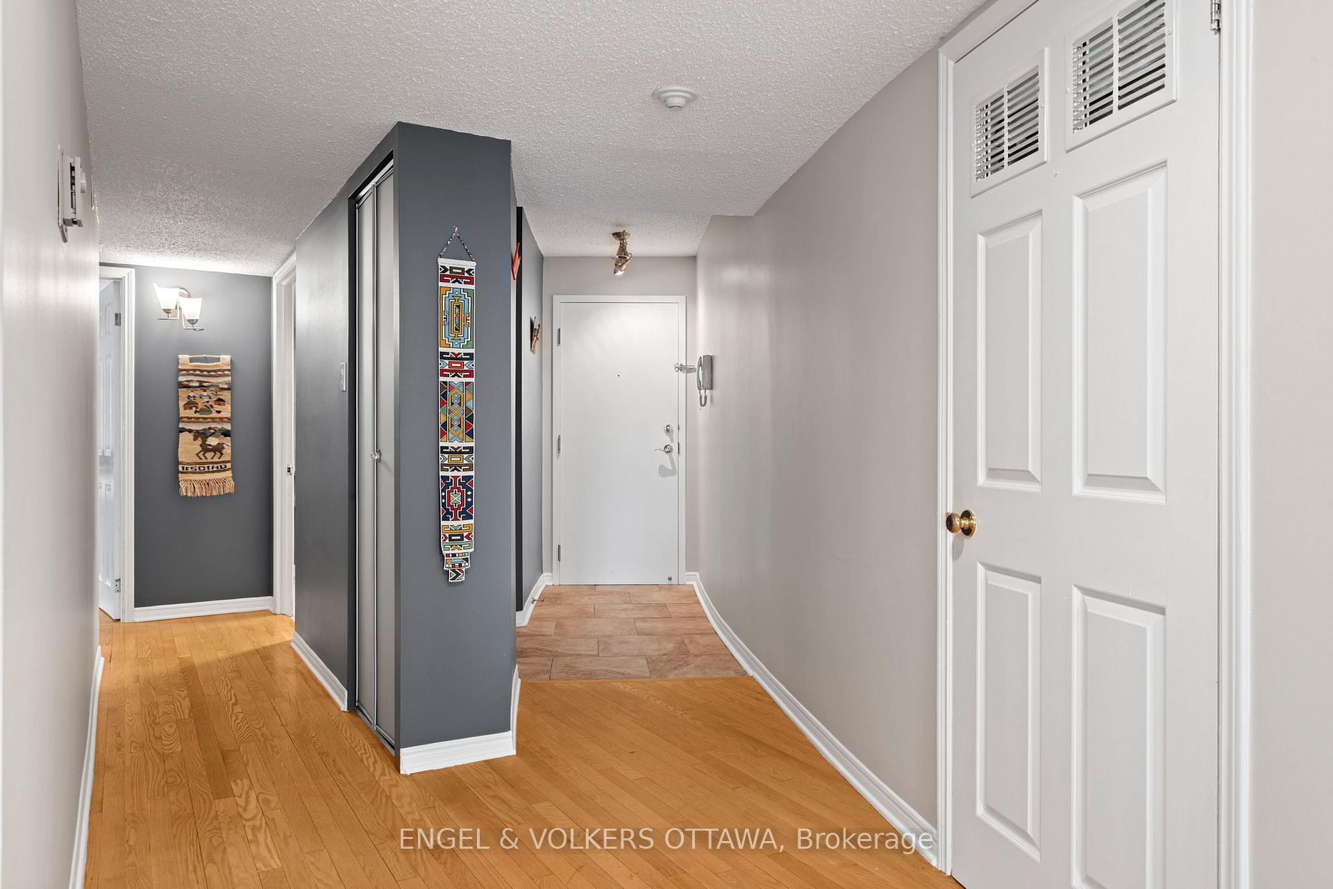 10 Main Street 207, Glebe - Ottawa East and Area — photo 4 of 5