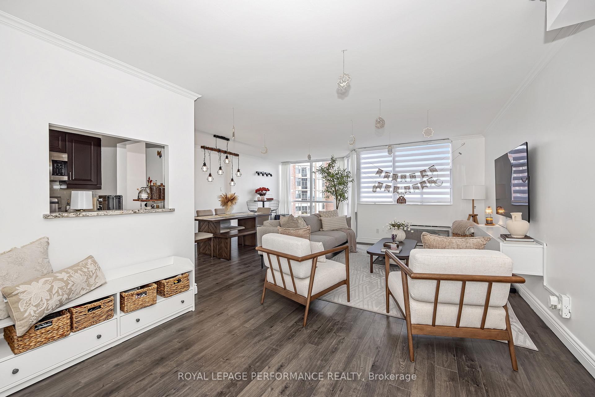 2760 Carousel Crescent 1512, Blossom Park - Airport and Area — photo 4 of 5