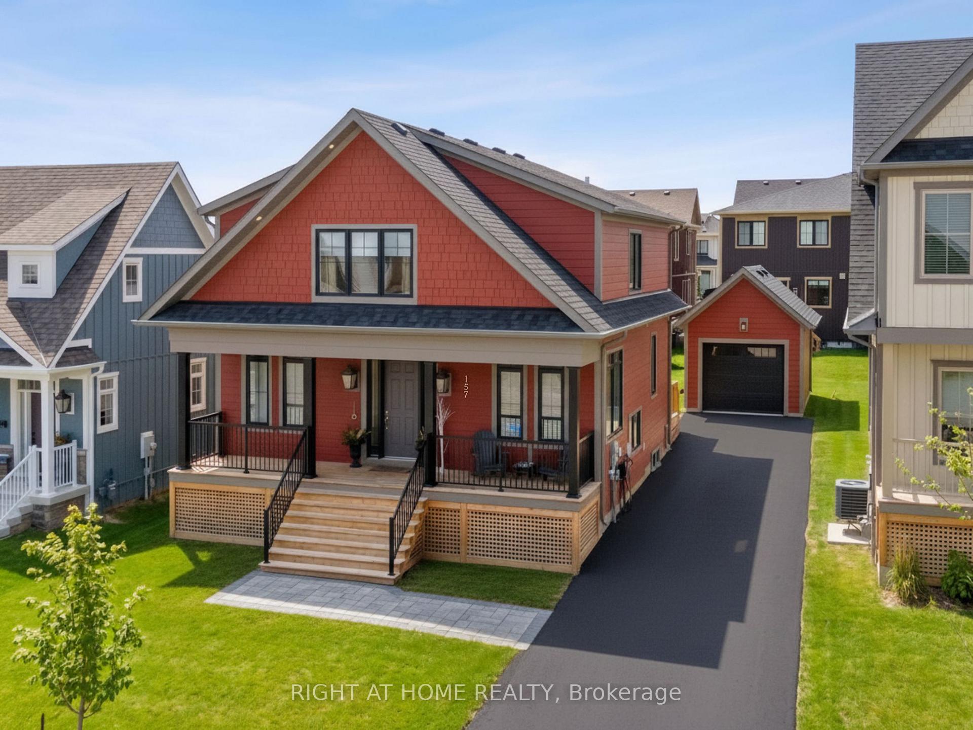 157 Courtland Street, Blue Mountains, ON L9Y 5L7