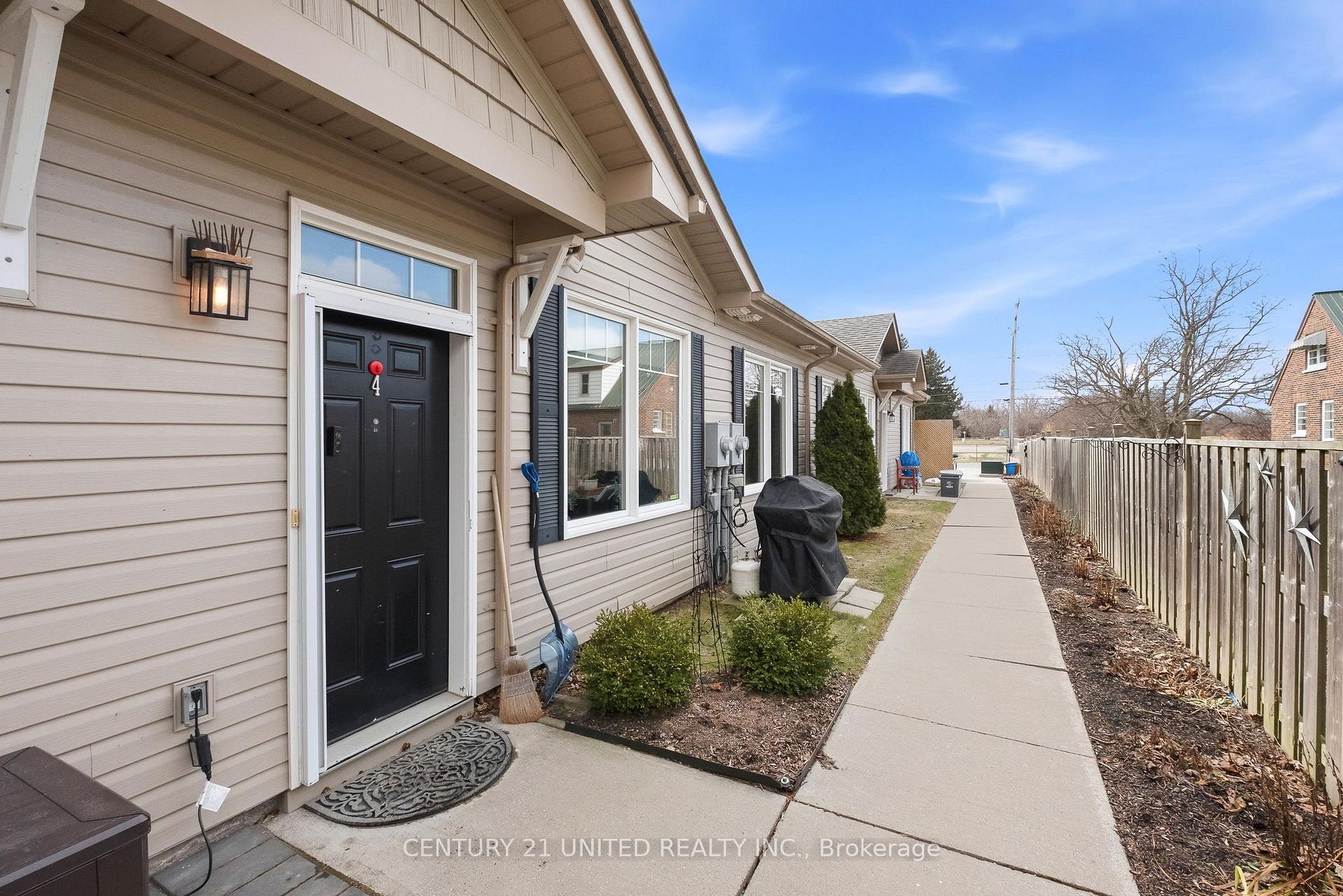 774 Ontario Street 4, Cobourg, ON K9A 3C5