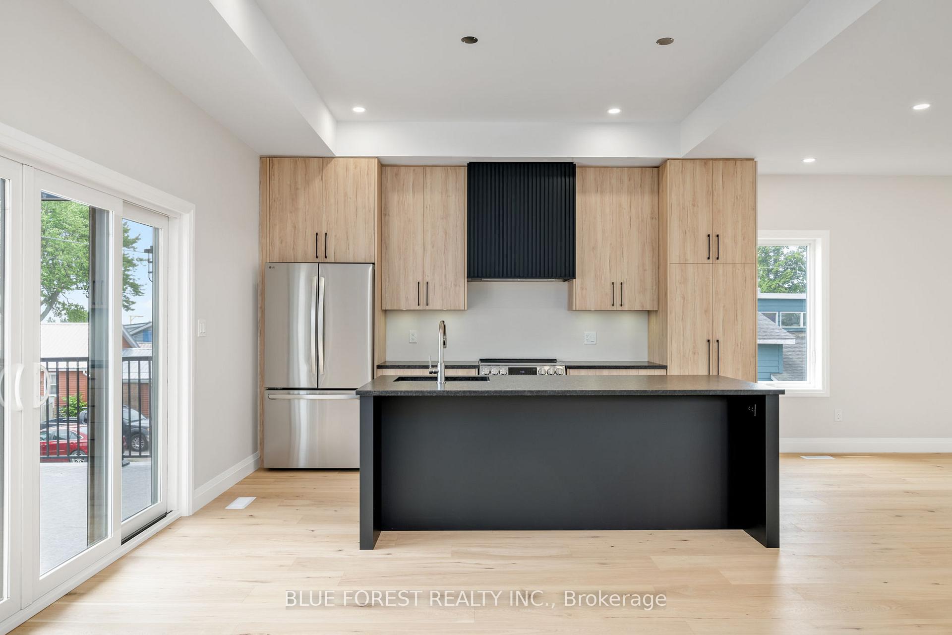 154 MAUD Street, Central Elgin — photo 5 of 5