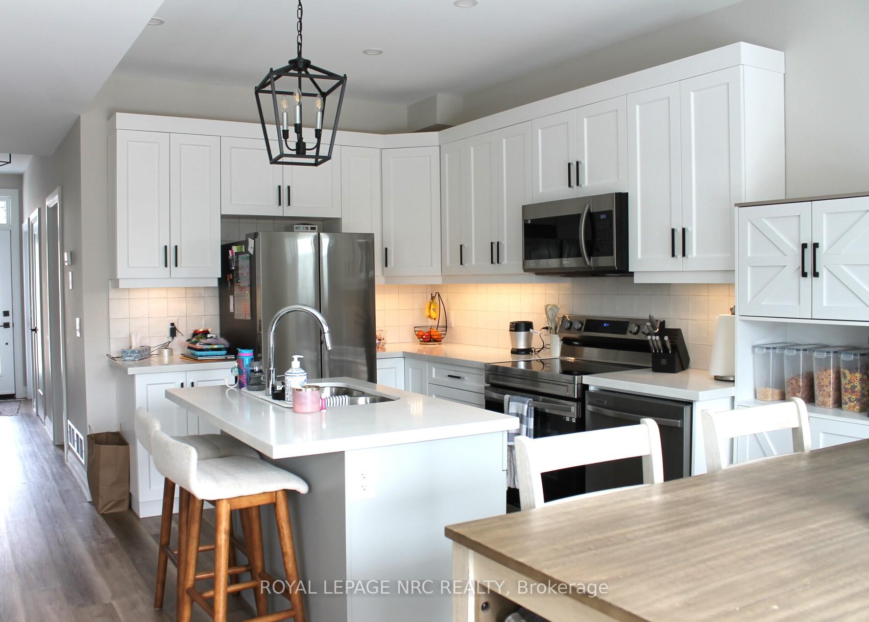 19 Cambridge Road E, Fort Erie — photo 3 of 5
