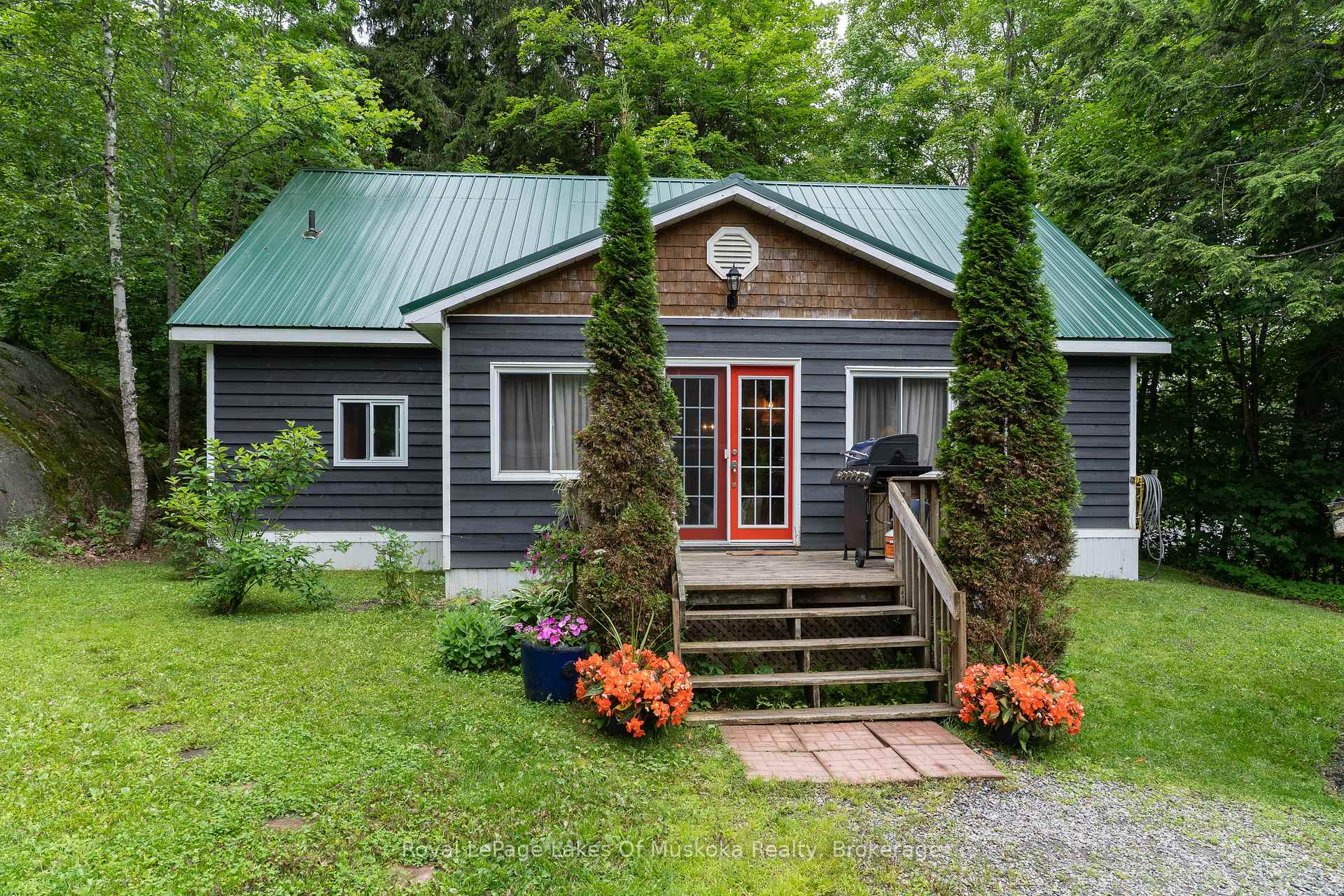 2709 Muskoka District 118 Road W, Muskoka Lakes, ON P0B 1J0