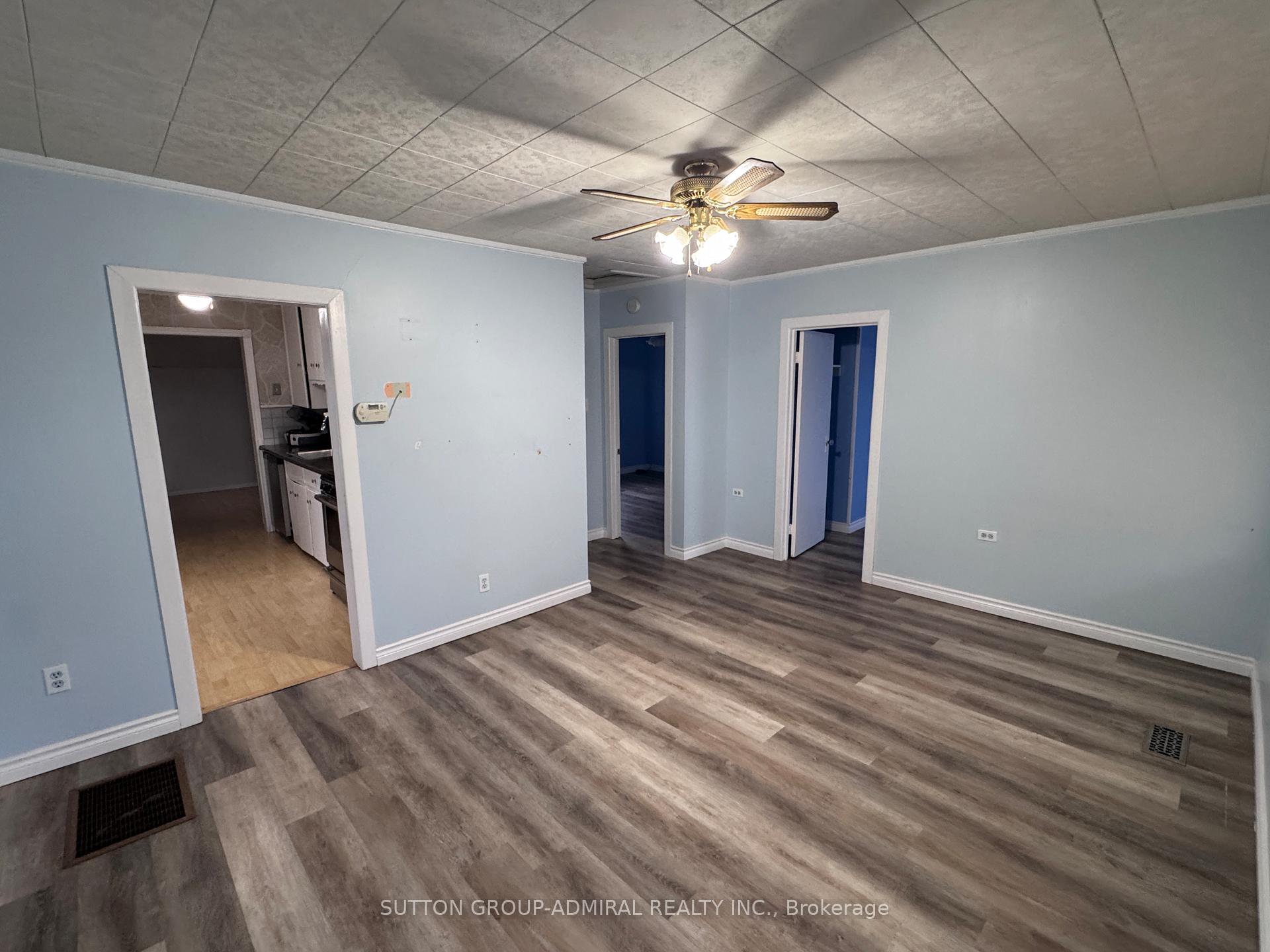 305 Crowland Avenue, Welland — photo 3 of 5