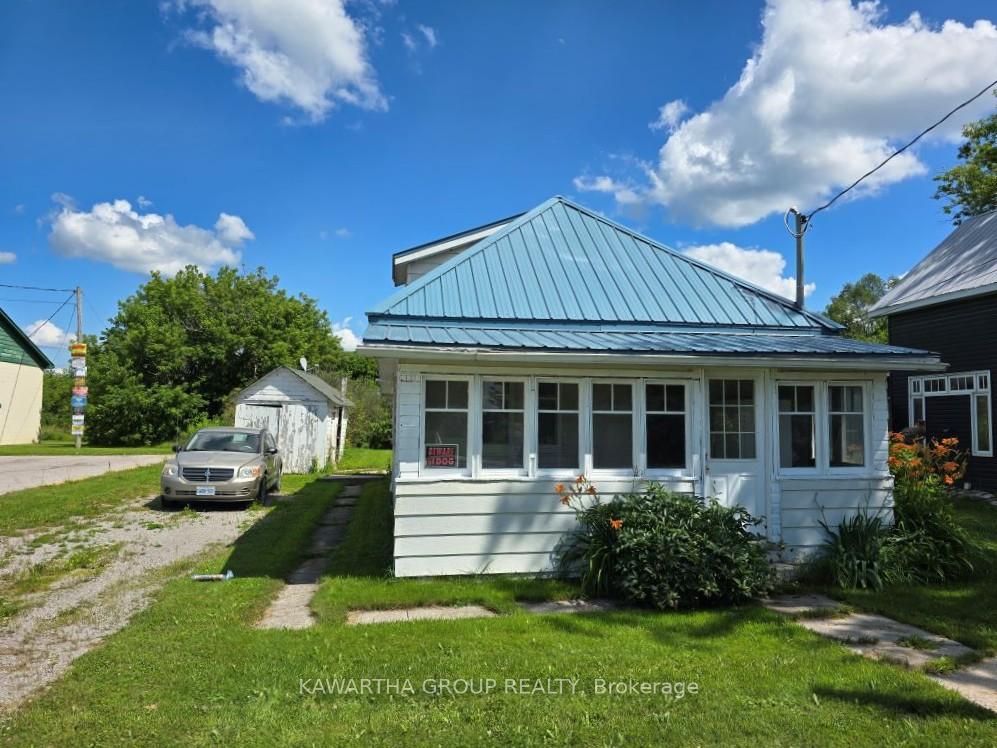 129 Lindsay Street, Kawartha Lakes, ON K0M 1N0 — Kawartha Lakes, Ontario
