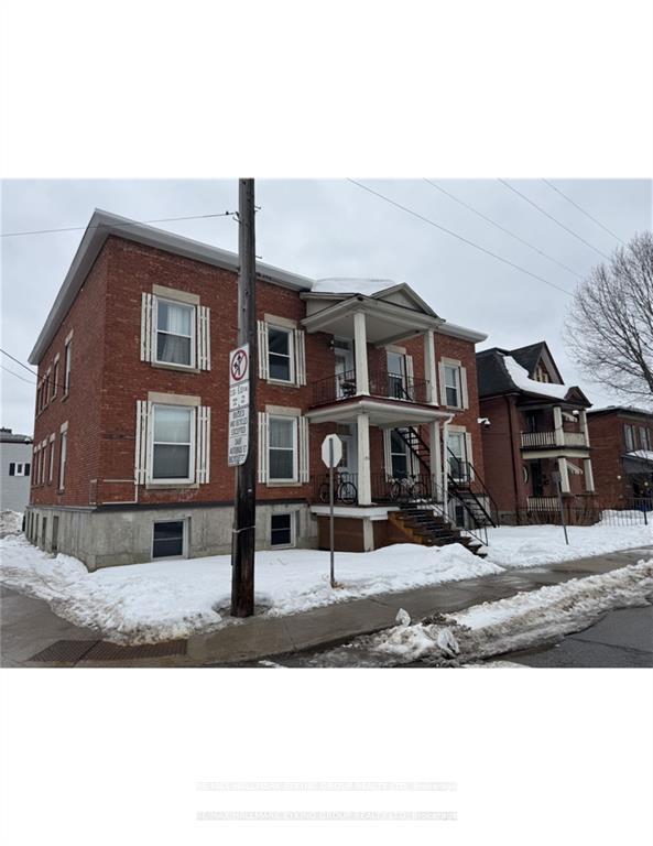 135 Concord Street S 3, Glebe - Ottawa East and Area — photo 2 of 5