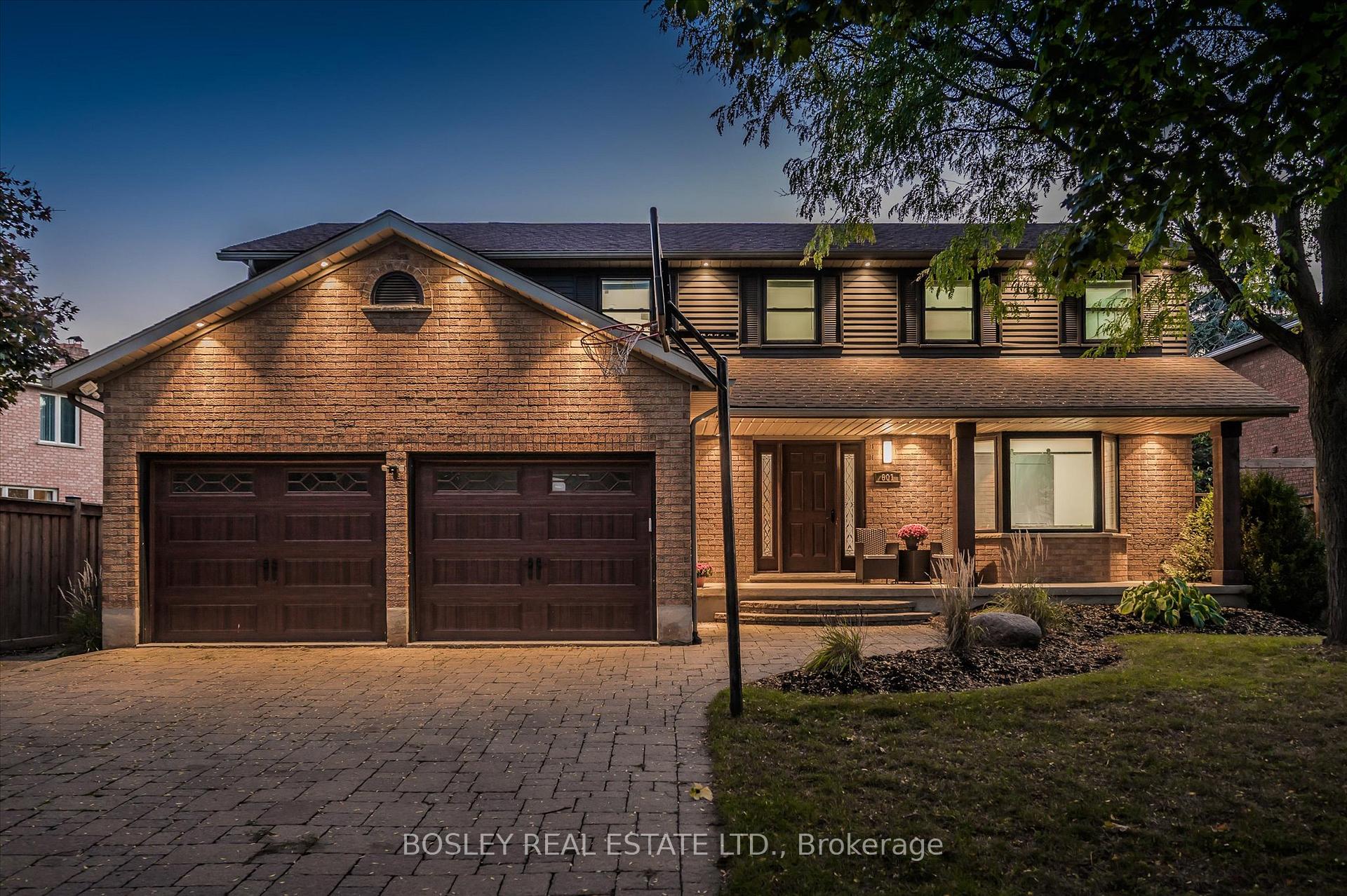 601 Sandringham Drive, Waterloo — photo 2 of 5