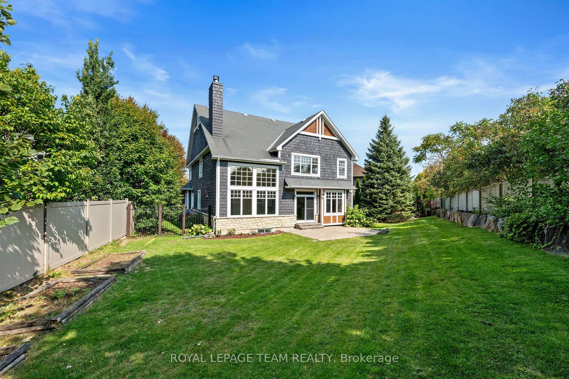 60 Ironside Court, Kanata — photo 3 of 5