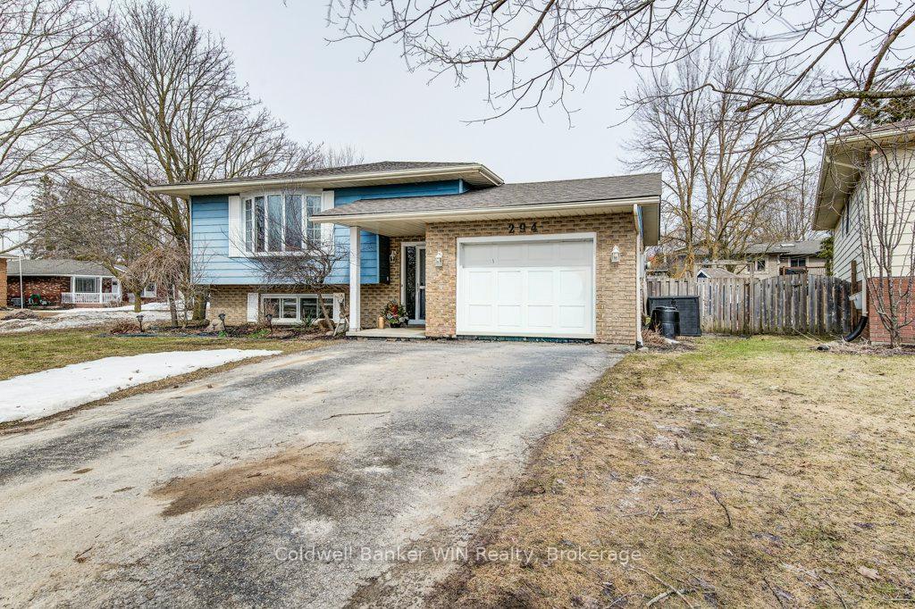 294 Forest Glen Drive, Wellington North — photo 4 of 5