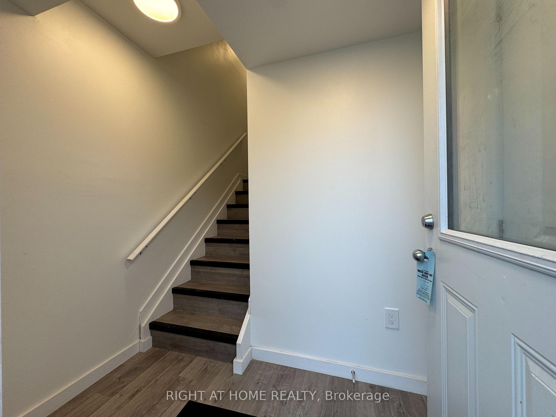 127 Highriver Trail (MAIN), Welland — photo 2 of 5