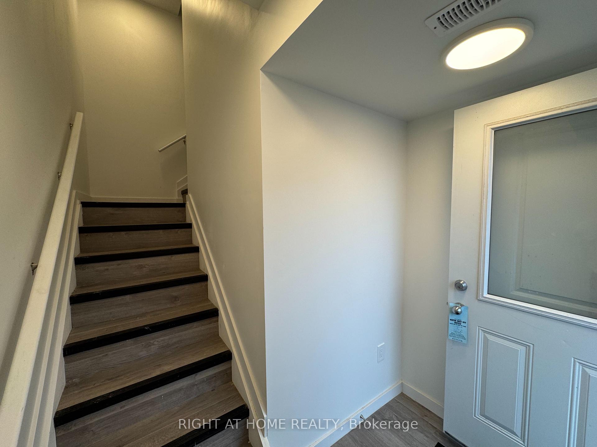 127 Highriver Trail (MAIN), Welland — photo 3 of 5