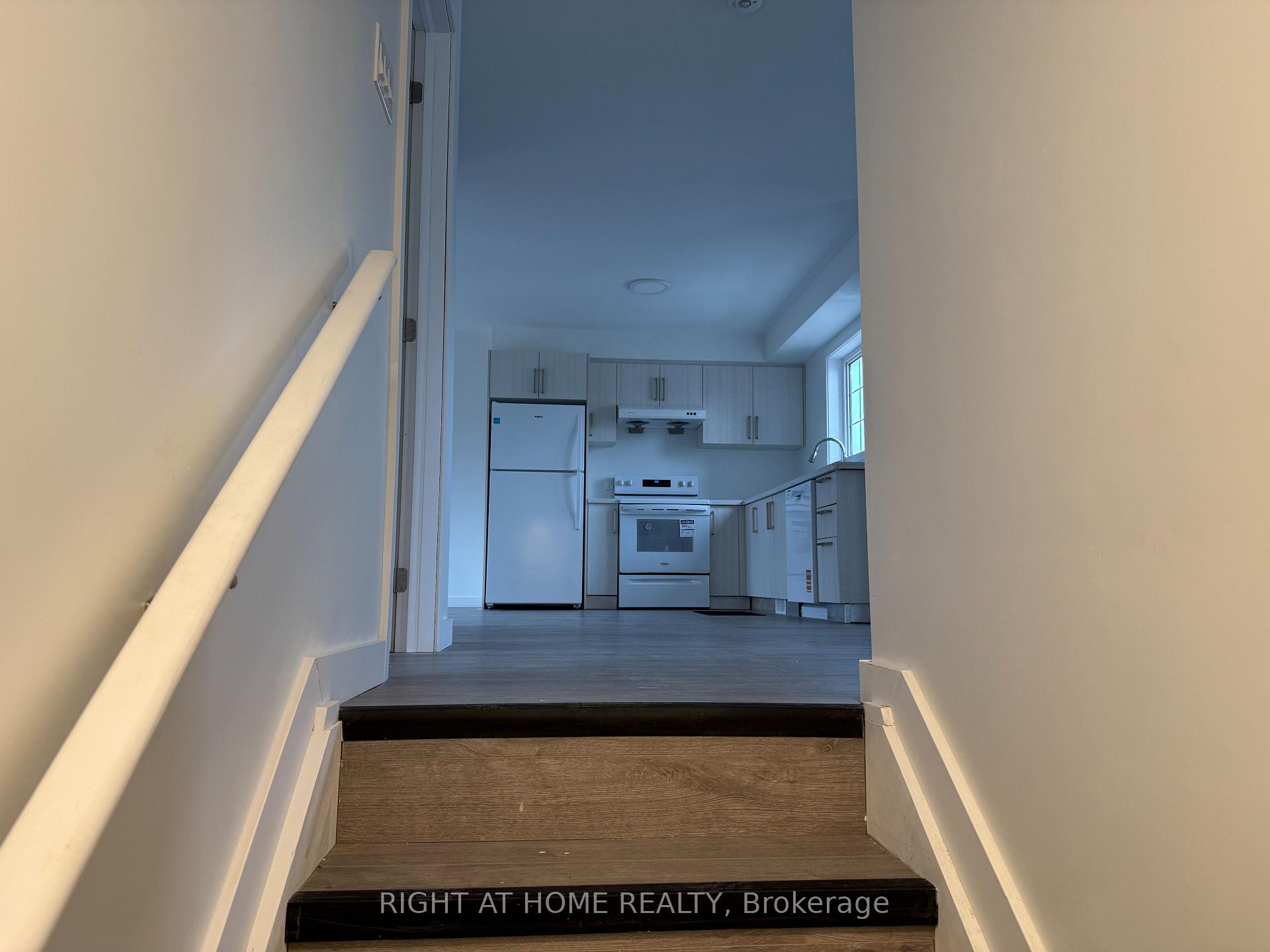 127 Highriver Trail (MAIN), Welland — photo 4 of 5
