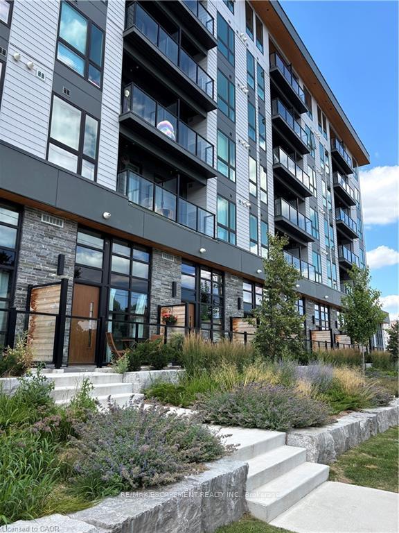 312 Erb Street 516, Waterloo, ON N2L 0K9 — Waterloo, Ontario