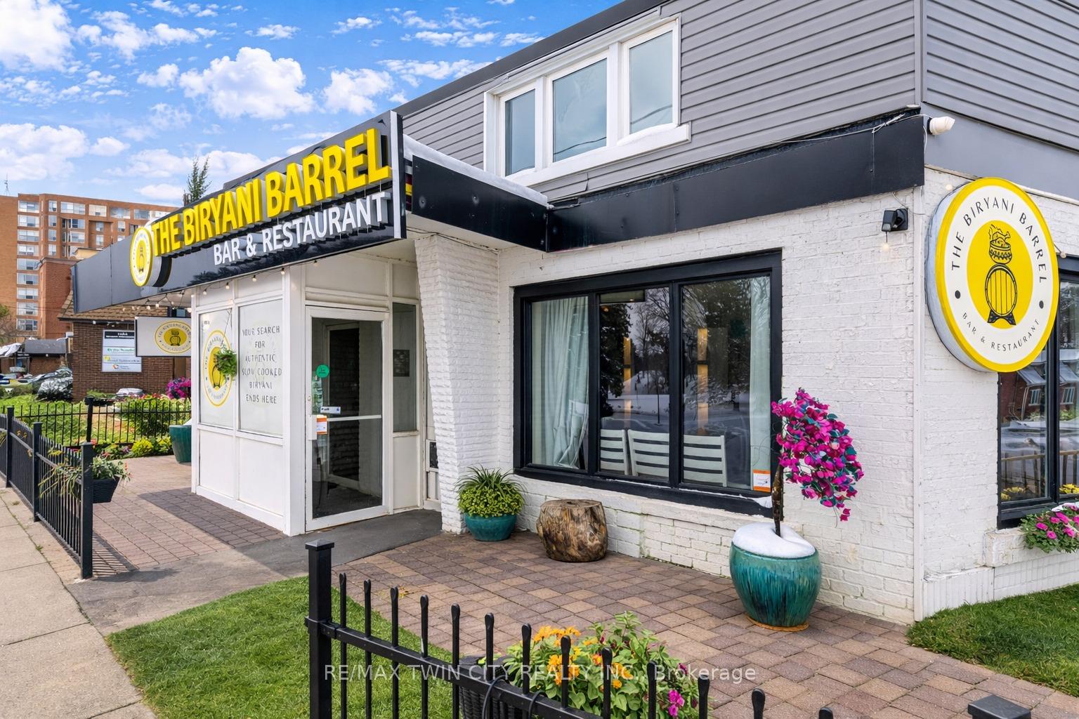 1472 King Street E, Kitchener, ON N2G 2N7