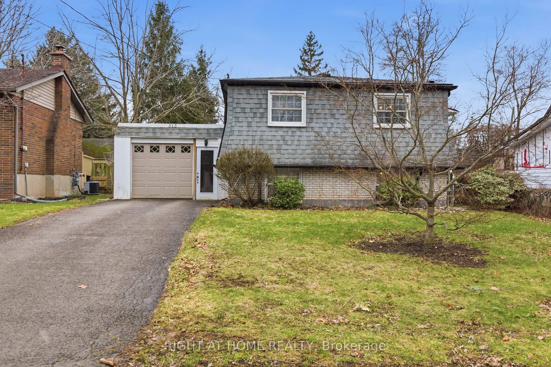 313 Bowen Road, Fort Erie — photo 2 of 5
