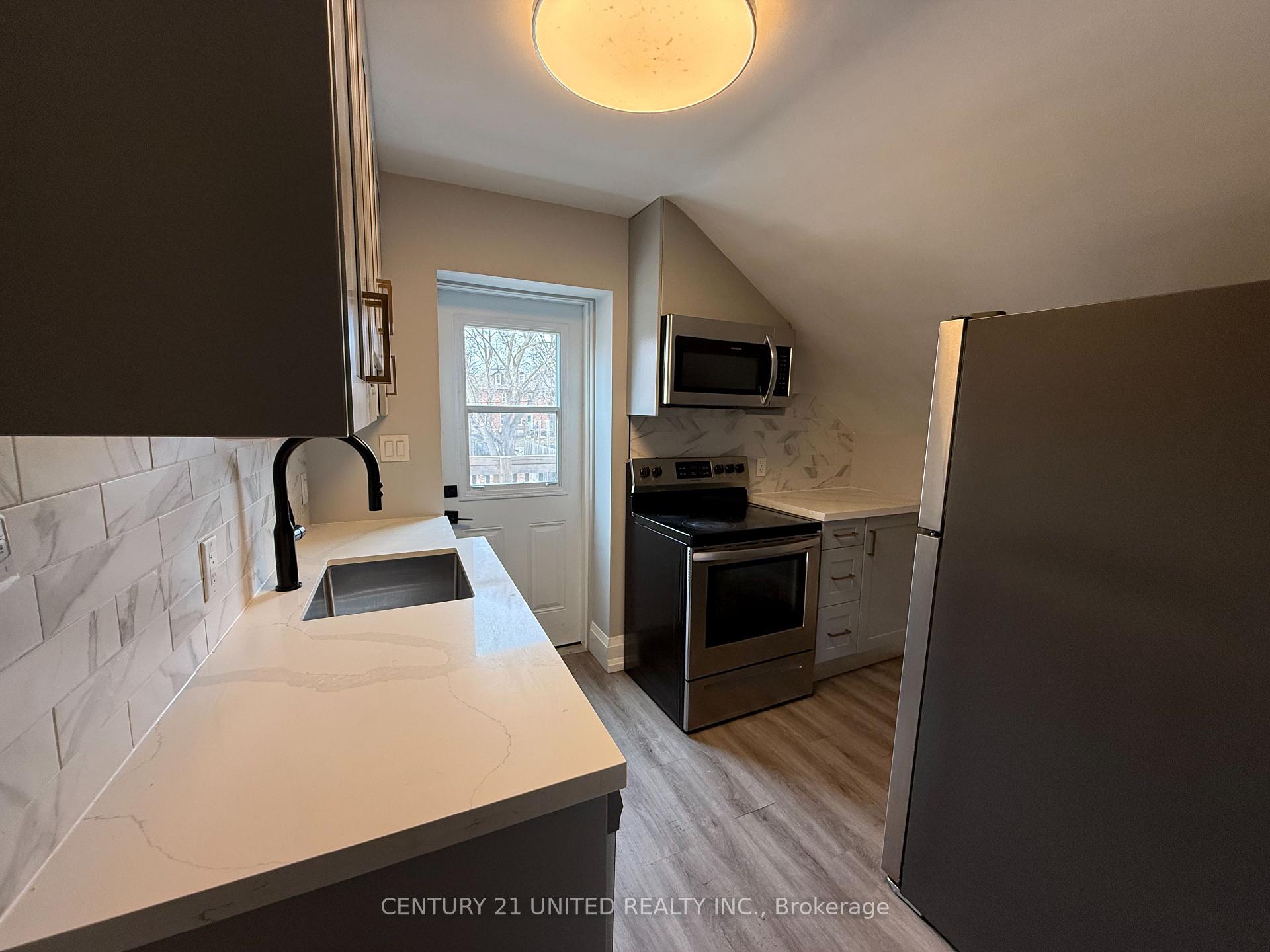 468 Bolivar Street A, Peterborough — photo 3 of 5