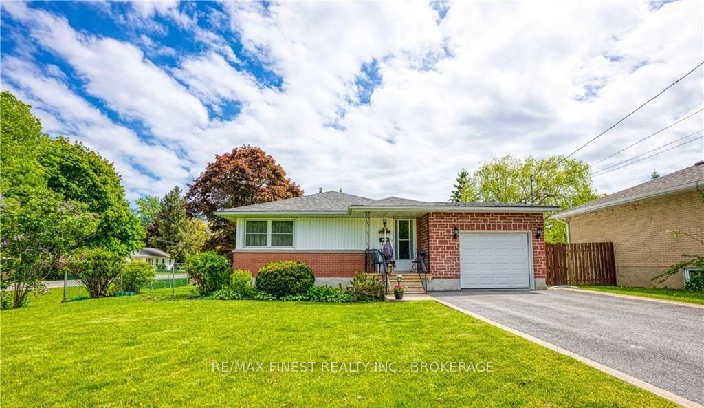 39 Lennox Street, Kingston, ON K7M 4S3