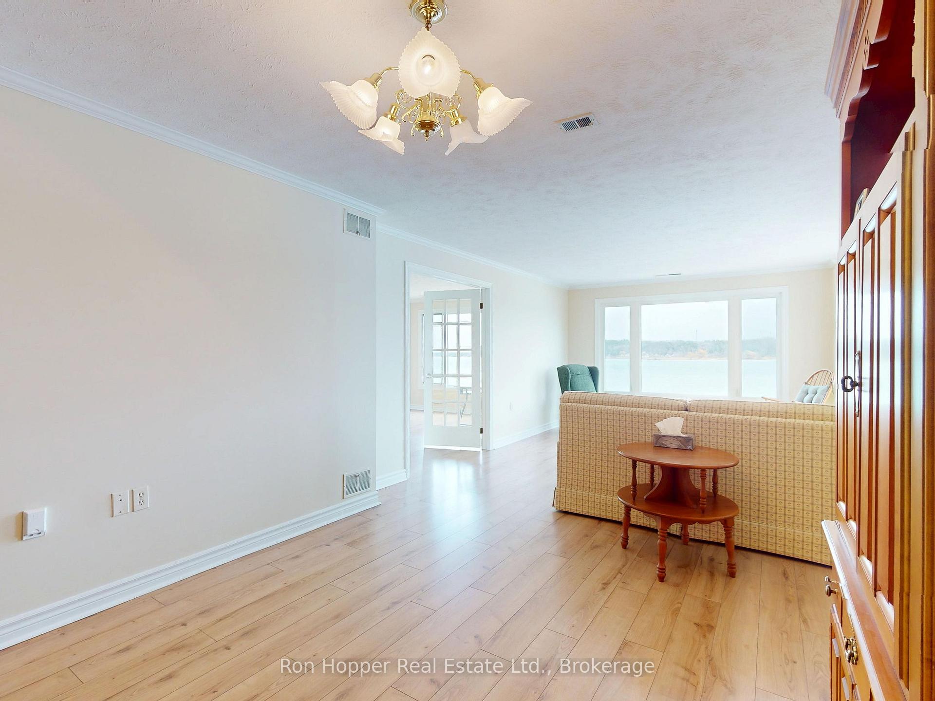 2555 3rd Avenue W 303, Owen Sound — photo 4 of 5