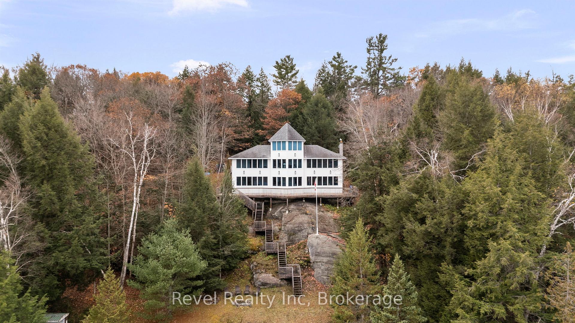 75 Silver Point Drive, Seguin, ON P2A 2W8