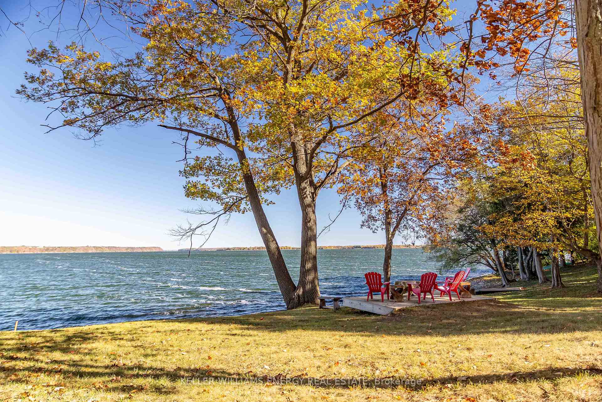 11858 Loyalist Parkway, Prince Edward County — photo 2 of 5