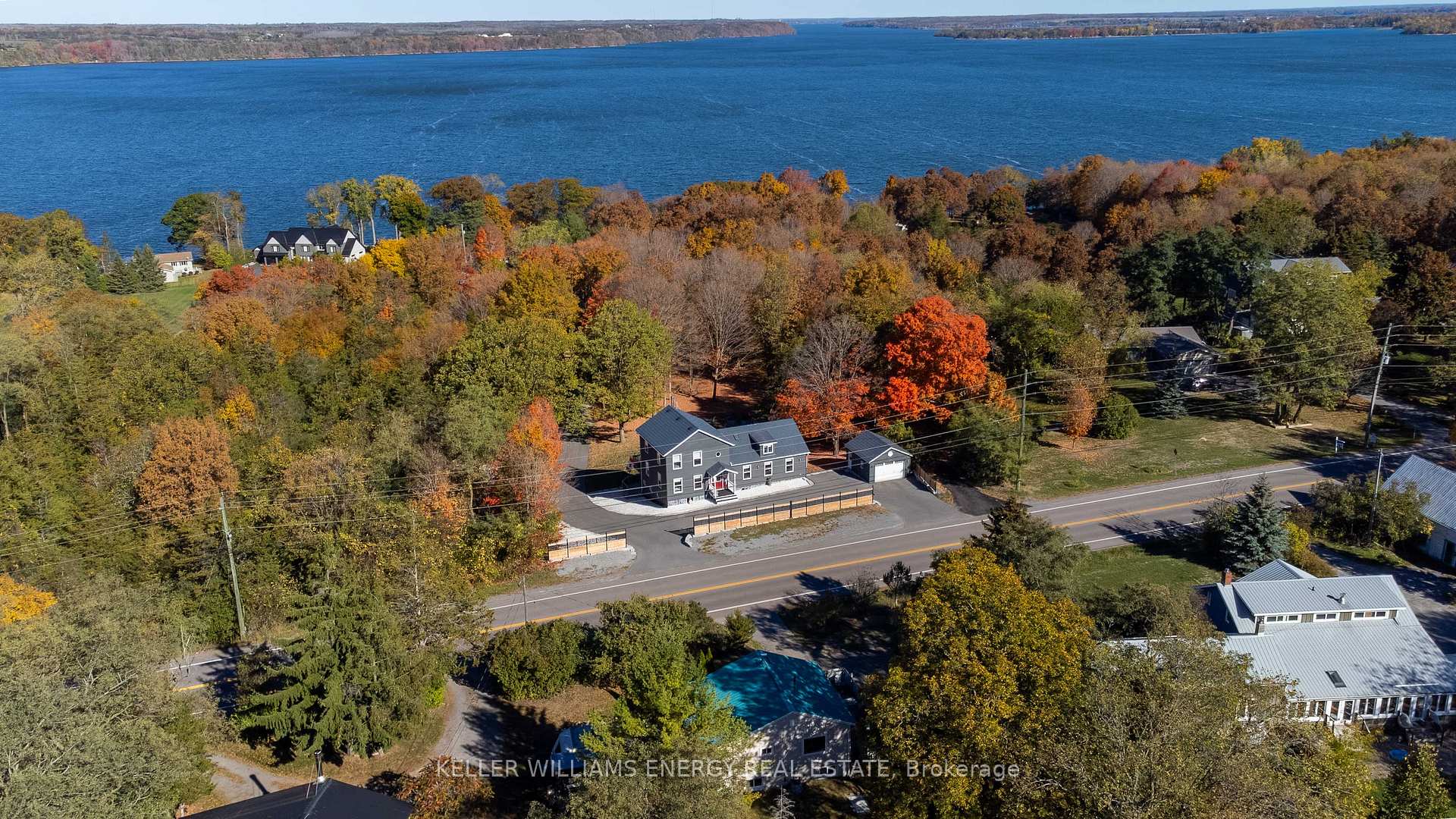 11858 Loyalist Parkway, Prince Edward County — photo 4 of 5