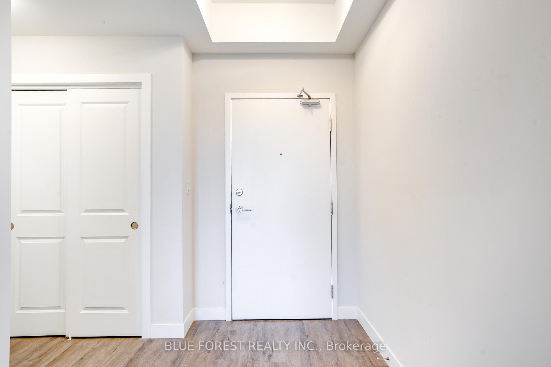 100 The Promenade 307, Central Elgin — photo 5 of 5