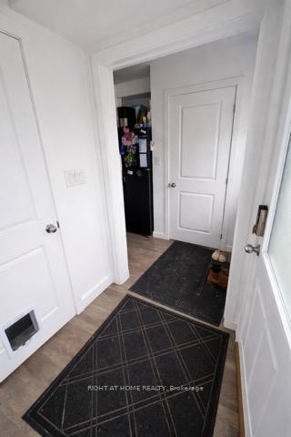 390 Chaffey Street Th G08, Welland — photo 4 of 5