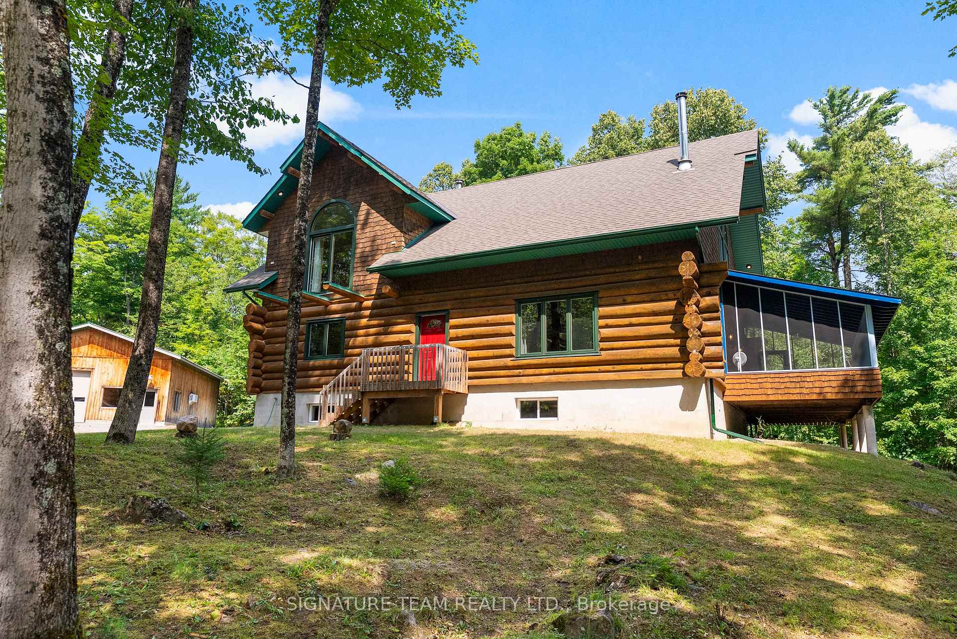 800 Woito Station Road, Laurentian Valley, ON K2A 6W5