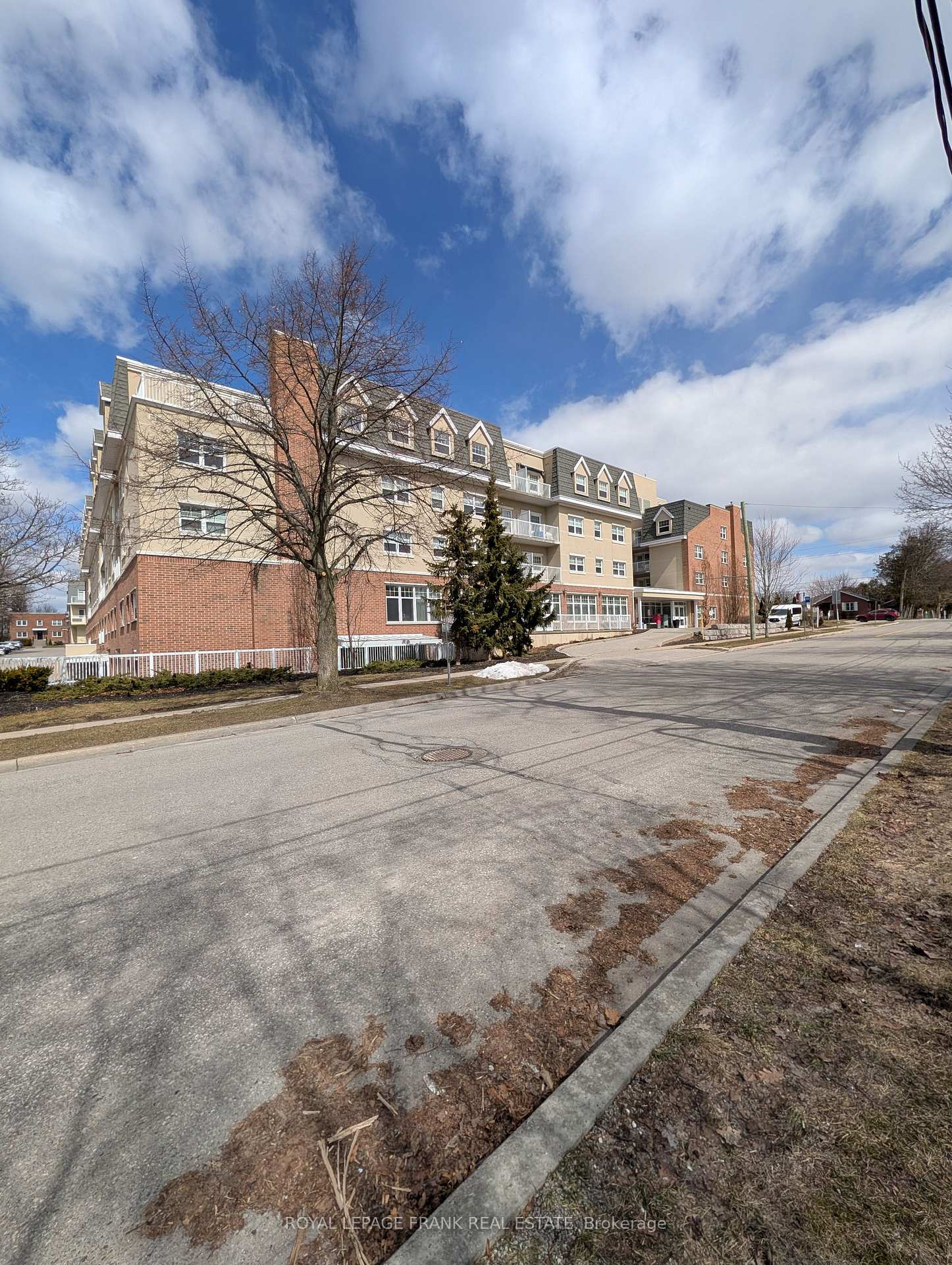 240 Chapel Street 425, Cobourg, ON K9A 0E3 — Cobourg, Ontario