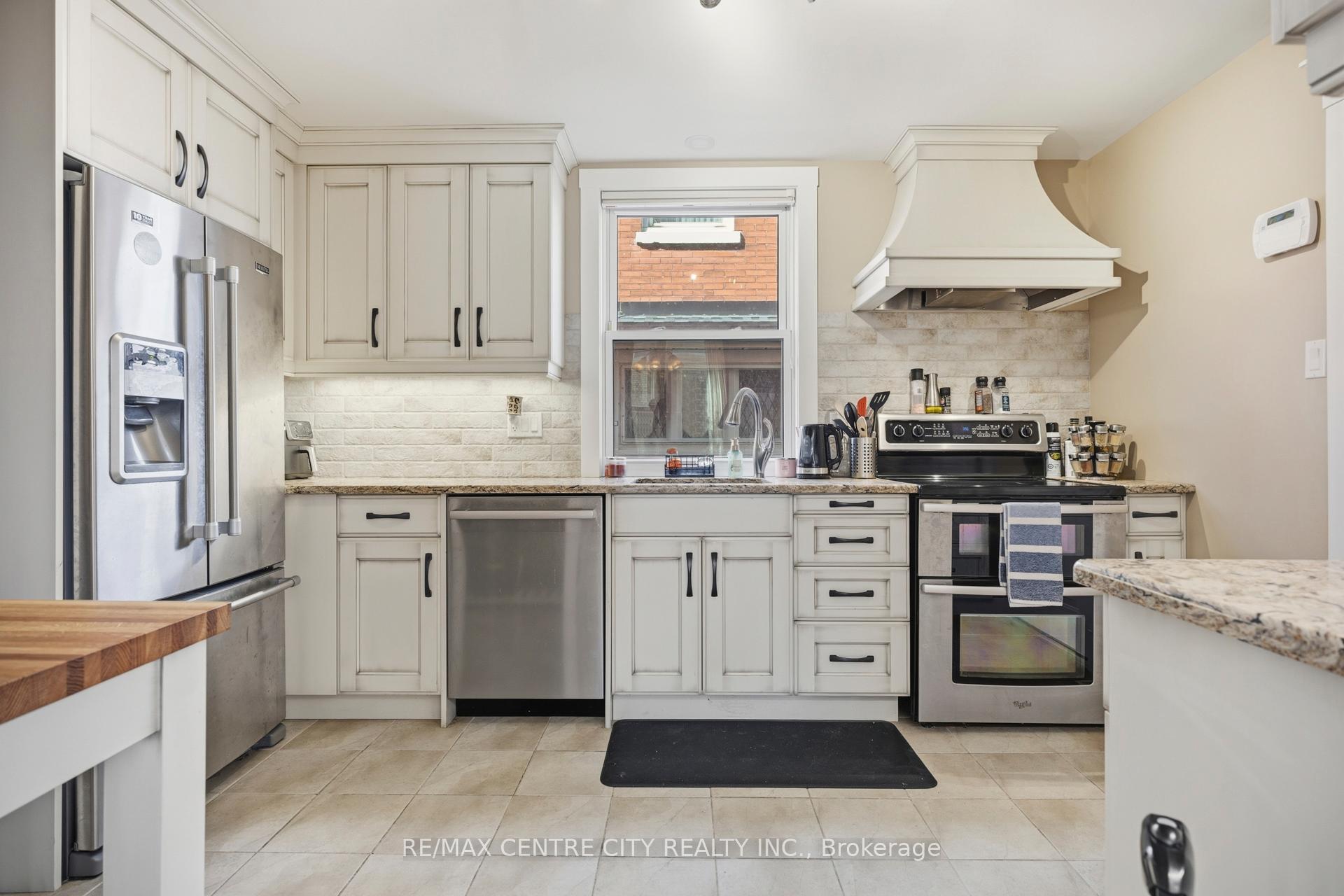 3 Margaret Street, St. Thomas — photo 4 of 5