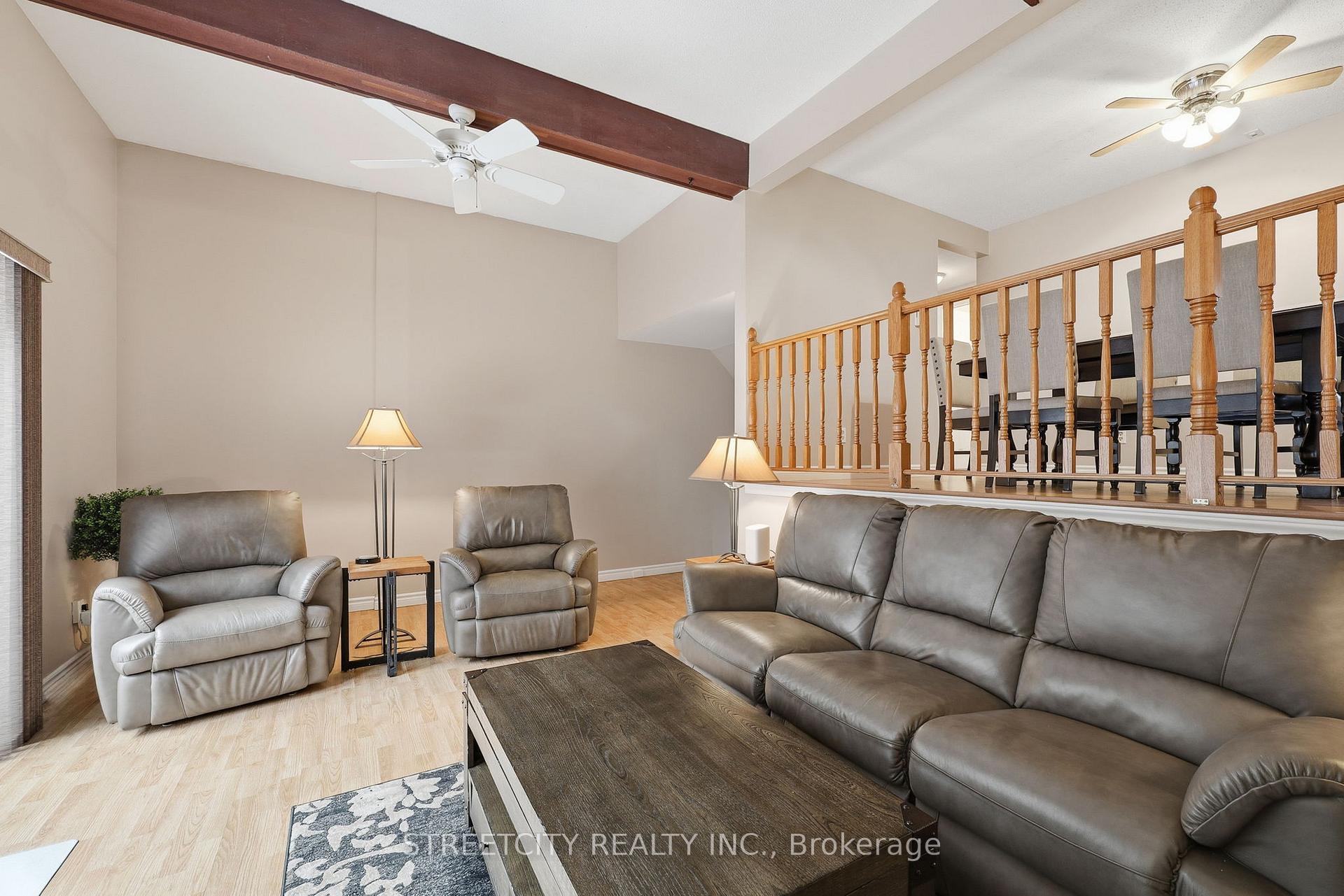 159 Sandringham Crescent 118, London South — photo 4 of 5