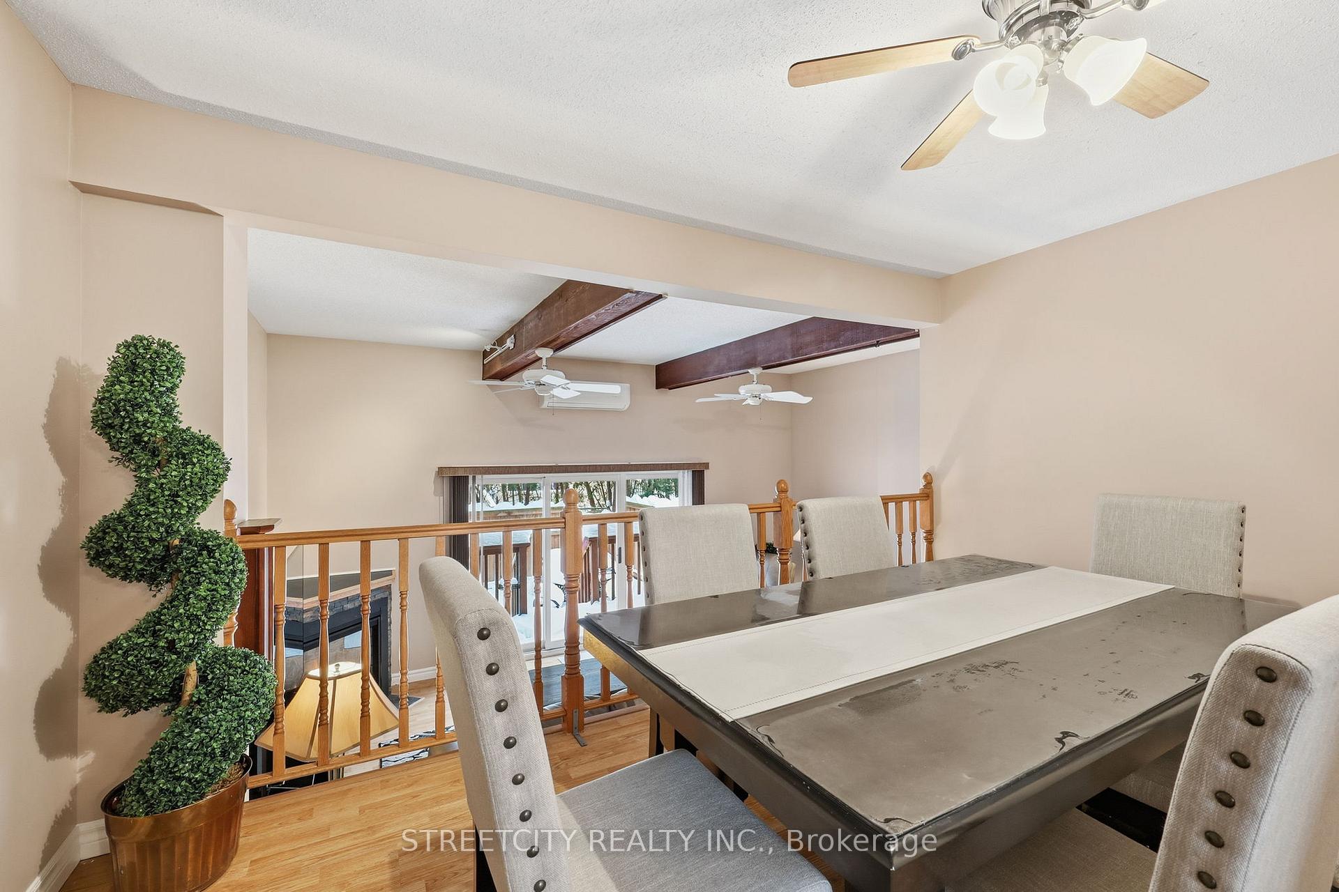 159 Sandringham Crescent 118, London South — photo 5 of 5