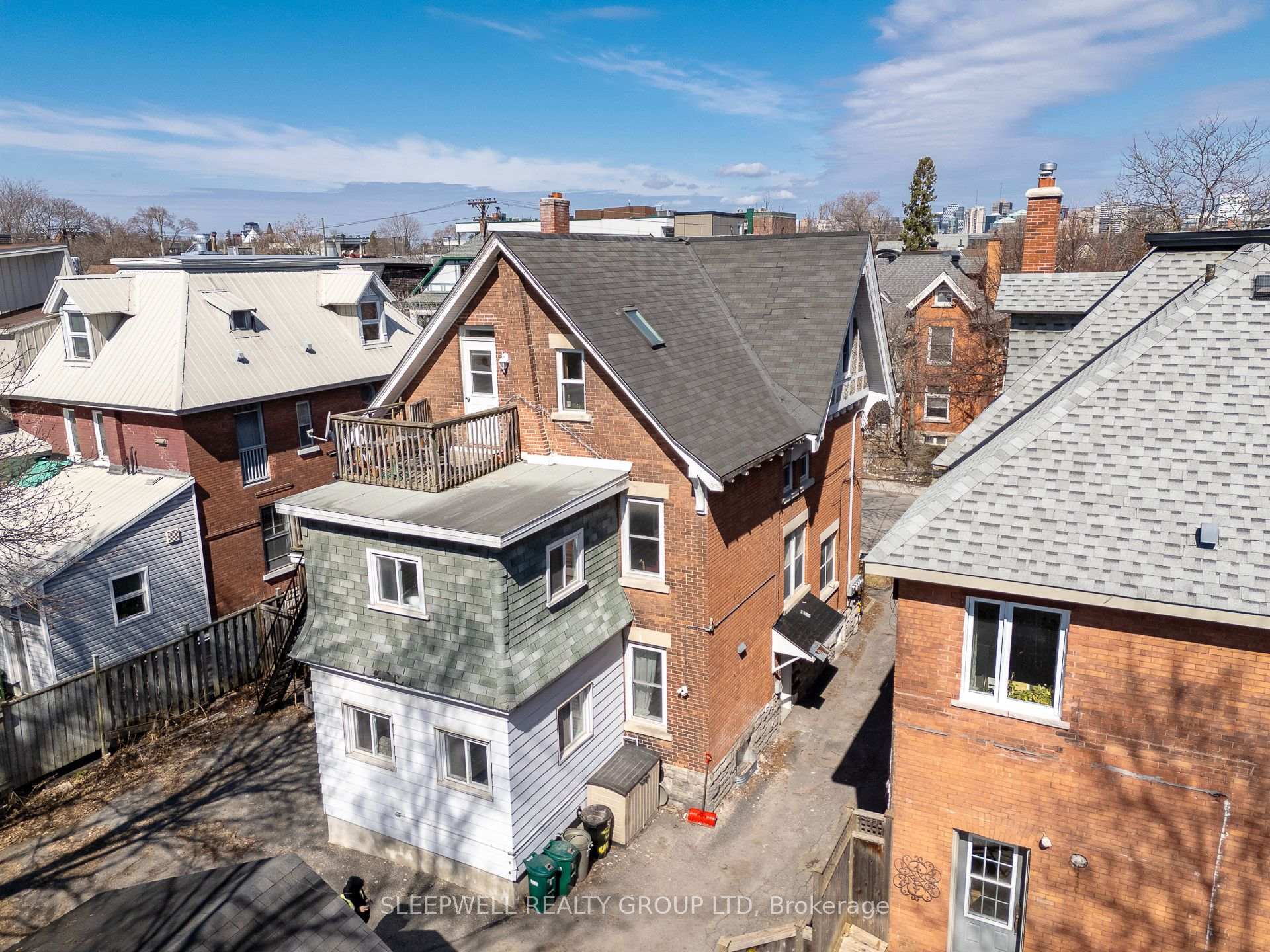 84 Fourth Avenue, Glebe - Ottawa East and Area — photo 4 of 5