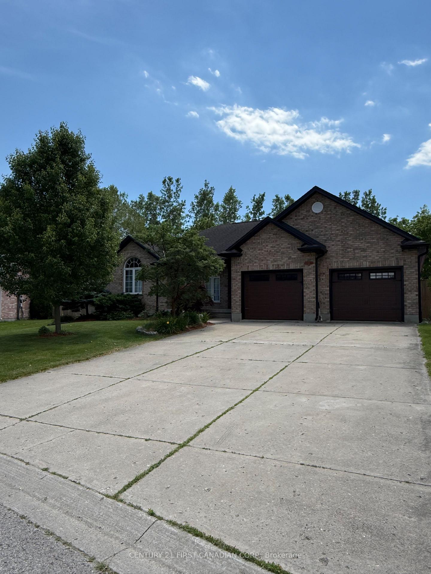 24 Linwood Drive, Thames Centre, ON N0L 1G1
