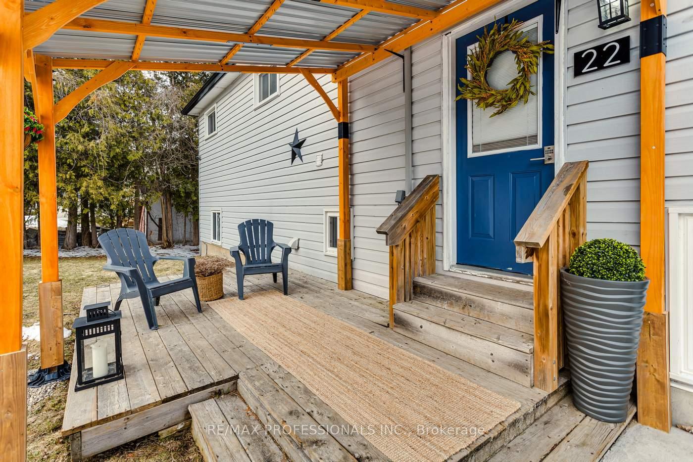 22 Lawrence Street N, Kawartha Lakes — photo 4 of 5