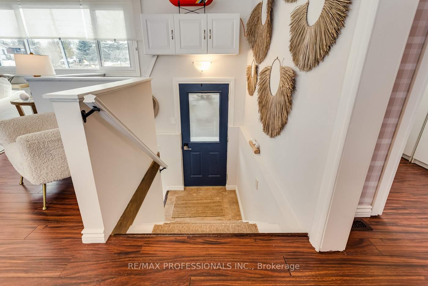 22 Lawrence Street N, Kawartha Lakes — photo 5 of 5