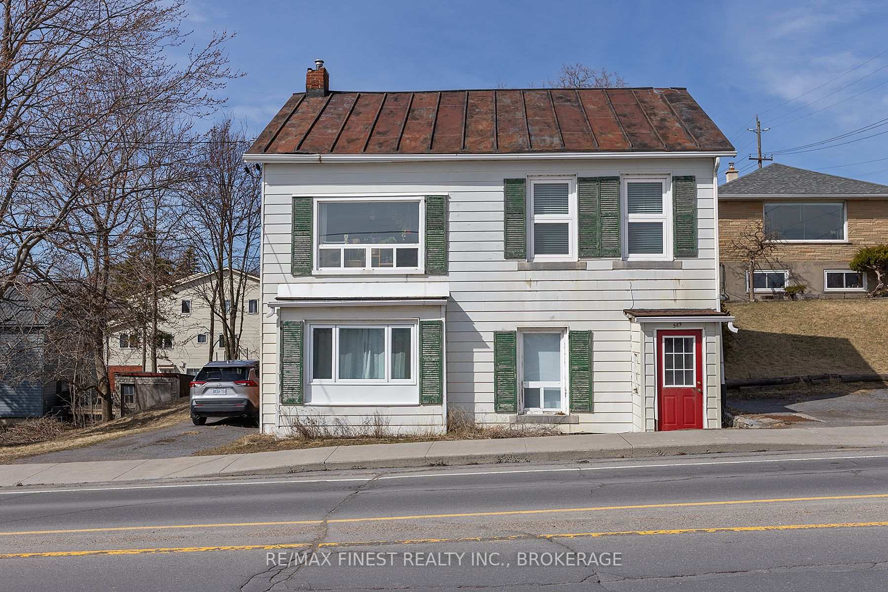 589 King Street W, Kingston, ON K7M 2E6