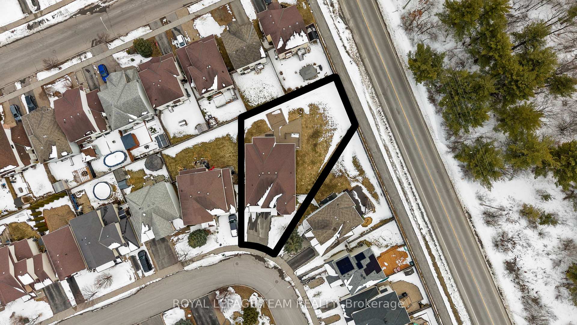144 Whernside Terrace, Kanata — photo 3 of 5